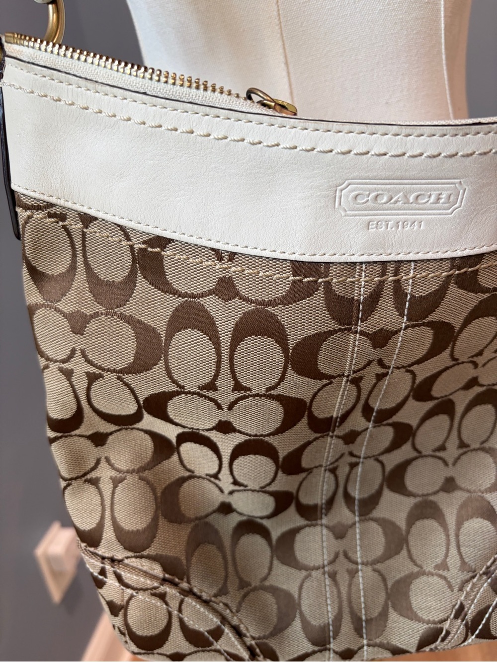 Coach Legacy Signature Hobo 10403 Khaki Jacquard Ivory Leather Shoulder Bag - Picture 4 of 11